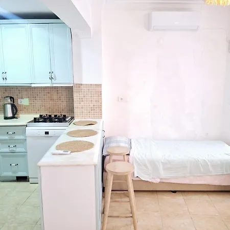 Holiday home Detached Greek House In The Hearth Of Bazaar Cesme