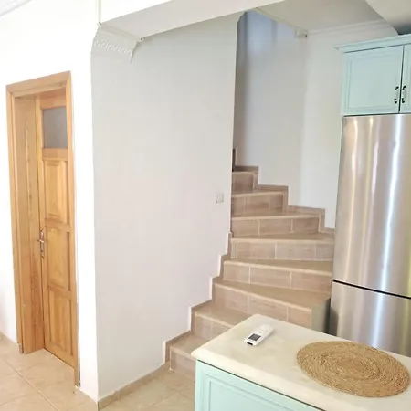 Σπίτι διακοπών Detached Greek House In The Hearth Of Bazaar *