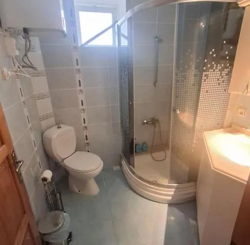 Casa de Férias Detached Greek House In The Hearth Of Bazaar Çeşme