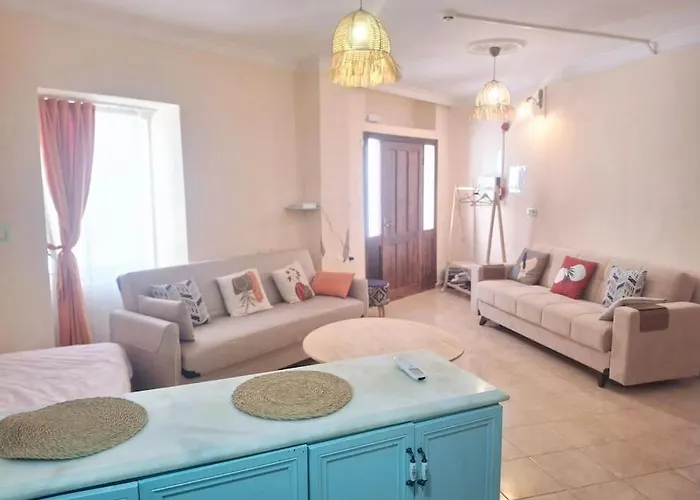 Detached Greek House In The Hearth Of Bazaar Casa de Férias